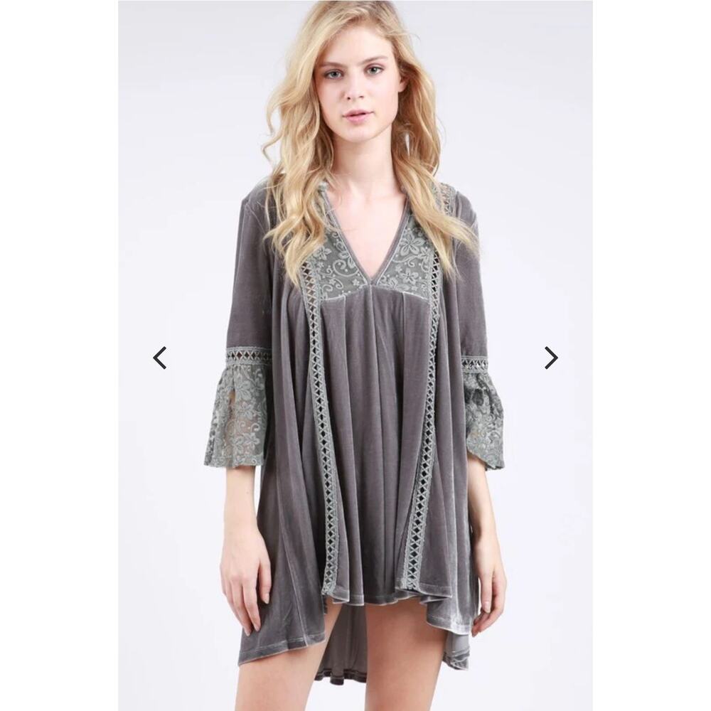 POL Gray Tunic with Lace Accents